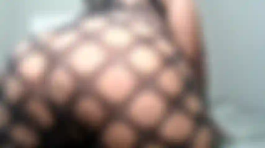 Qui fait rebondir tout ce cul.