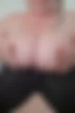 Come and watch me play with 34dds