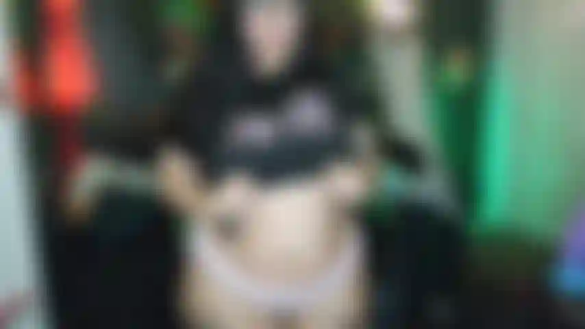 SQUIRTING ON MY FACE! fucking my pussy hard and making myself squirt many times until it gets all over me and sprays my face