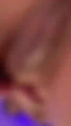 Tu aimes les lèvres grandes et humides...