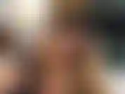 Tu es à vegas pour le travail et tu as enfin une nuit seule. Vous décidez d'appeler une escorte. Elle est sympathique, belle et taquine. Elle vous donne le gfe complet. Pov.