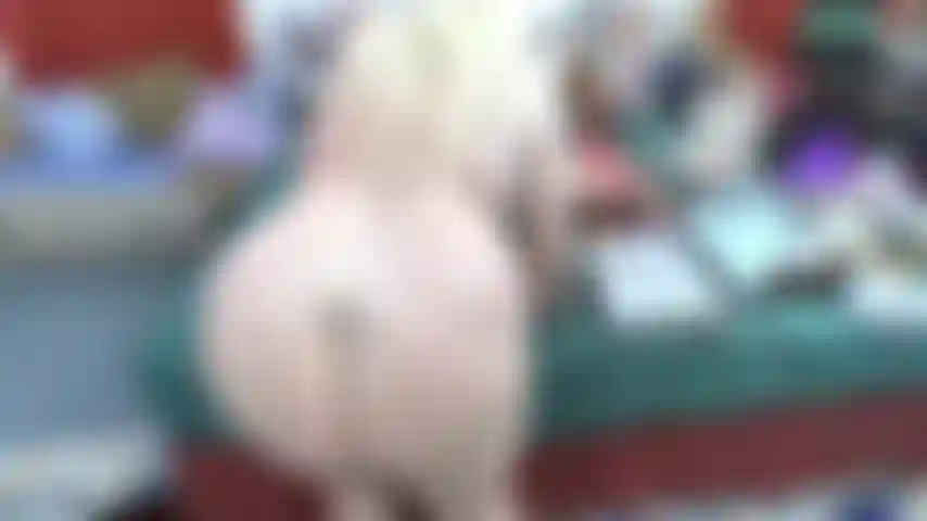 Reverse_cowgirl_toy_in_pussy_with_moaning_&_soles of_feet.