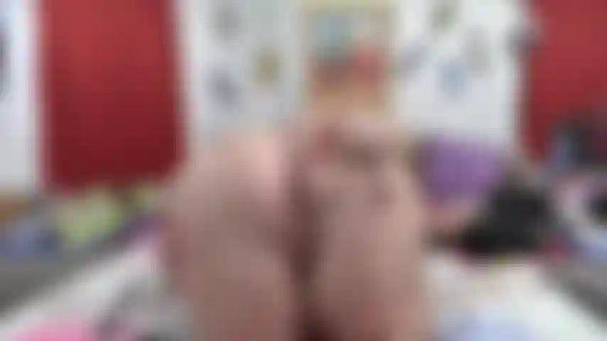 Pov_du_trou_du_cul_écarté_---encouragement_pour_vous_à_lécher_ce_doux_trou_du_cul.