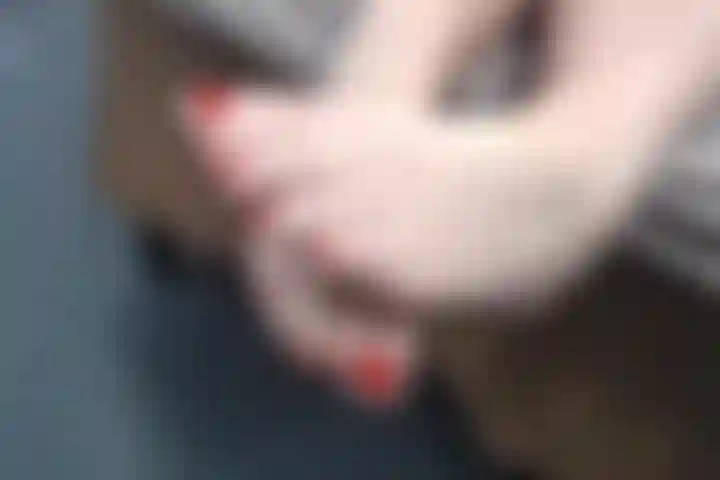 Orteils rouges avec un peu d'encouragement.