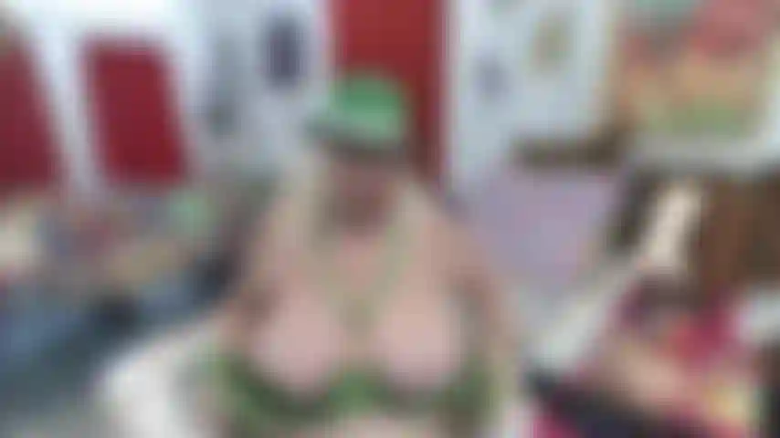 St._ Patricks_day---seins, sucer_un_jouet_blanc, écarter_la_chatte_ouverte.