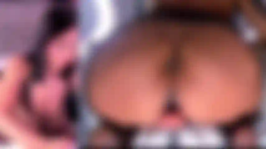 machine in my pussy+ fingering in Ass