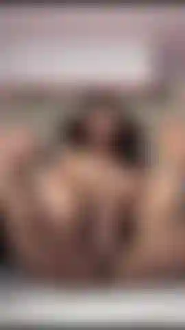 Baise-moi s'il te plaît.