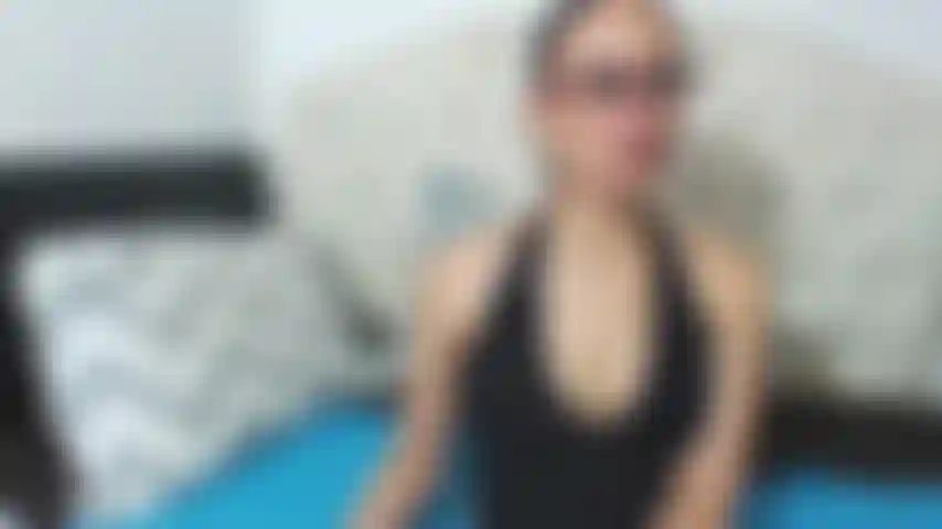 Fellation et gros gode.