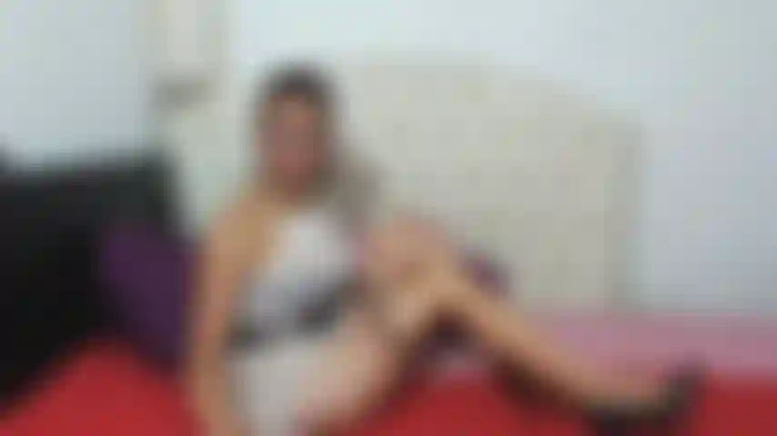 Doggy et anale profonde.