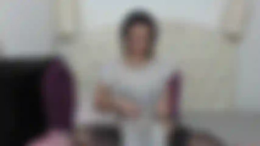 Doigts dans la chatte.