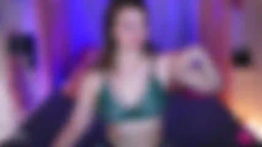 Tu es mon petit pénis gangbang coucou !