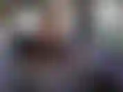 Excitée à l'arrière du bus dans un parking walmart, je devais juste me filmer en train de devenir méchante. Les voitures défilent, les fenêtres s'ouvrent, les orgasmes coulent !