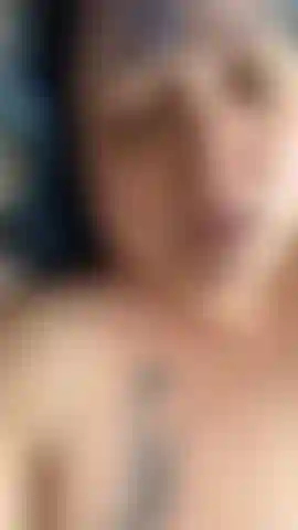 Je me fais jouir fort (gémissements du visage et audio uniquement).