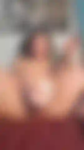 Complètement folle.