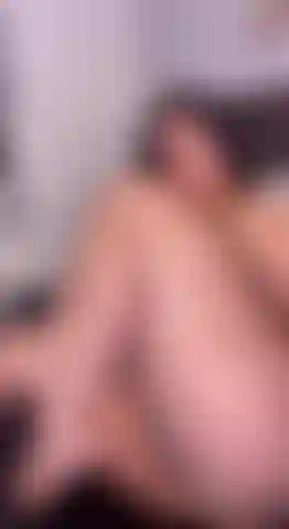 Je suis coquine juste pour toi.