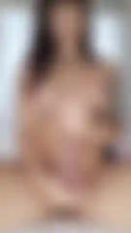 J'essaie un nouveau jouet.