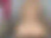 Une bonne écolière veut taquiner et séduire paul. Elle porte de la lingerie coquine sous l'uniforme scolaire de cette gentille fille. Elle porte même un plug ! Elle veut se faire remplir le cul de lait et jouir partout.