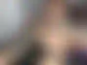 Bj. C'est énorme dans ma bouche. Je veux en retirer tout le lait alors je donne une friandise et demande du sperme. Je veux être couverte par ton lait une fois que j'ai pris la première photo de toi, il est temps d'étirer la chatte.