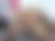 Je nourris mon cul avec du lait et je le baise fort avec différents jouets.