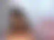 Busted ! Je t'ai regardé m'espionner avec ta bite dure. Maintenant tu vas garder ça dur et me plaire. Je vais l'utiliser comme je veux. Je la manipule selon ma volonté. Tu ne peux pas résister.