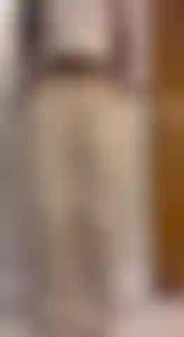 Viens me déshabiller et jouer avec moi 😈.