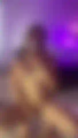 A look can say much more than a thousand words.