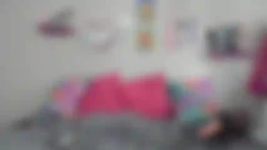 Conduit buccal scotché.