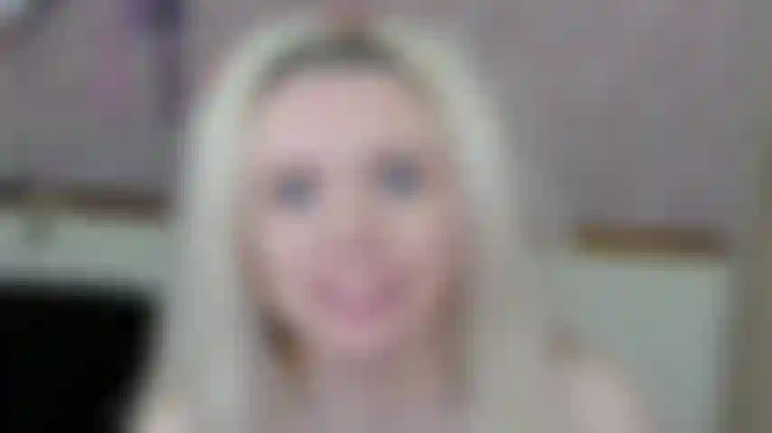 Encouragée par les taquineries bi-vape - sophia sinclaire veut que tu suces des bites ! - Hd mp4.