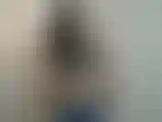 Plus grande que toi : comparaison avec un jean - tu penses que je peux tenir dans ton petit pantalon ? Avez-vous vu le cul sur moi ? Je me mesure pour toi. Mets bien le mien pendant que j'essaie ton jean taille 34 et on verra bien.