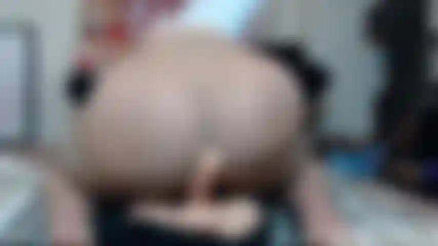 24/08/18 Cam show : monter, sucer, faire du cul, des seins et des pieds - regardez cet enregistrement amusant d'une émission de cam où je parle sale, me broie le cul en collants, monte en cowgirl inversée, suce, monte en culotte , taquine mes seins et te fais jouir avec mes orteils rose vif pendant un footjob !