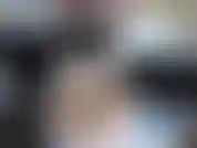 Gigantesque gode vert cam cum show - j'ai récemment eu un gros jouet fou et je ne l'avais pas encore essayé, alors je décide de l'essayer pour la première fois en direct sur cam. Je la baise dans mes hauts de cuisse jusqu'à ce que je jouisse fort !