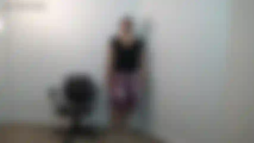 Dirty milf fisting playtime - j'invite ma copine (vue caméra pov) à venir et une chose en entraîne une autre jusqu'à ce que je sois complètement nue avec un poing à l'intérieur de moi! C'est exactement ce dont j'avais besoin.