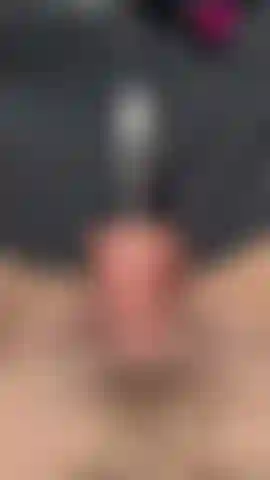 Regarde ma machine me baiser.