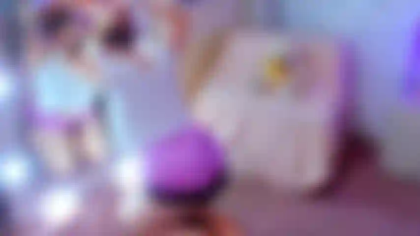 Profitant de ma vue miroir>,<.