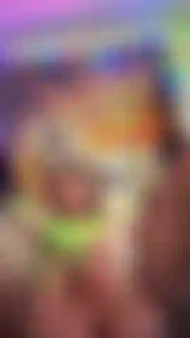 cumming with fishnets <3