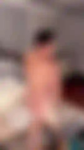 Matin · chanter nue — juste moi, une chanson et rien sur moi. Insouciante, joueuse et authentique, comme j'aime commencer la journée. #Nue #joueuse #mature.