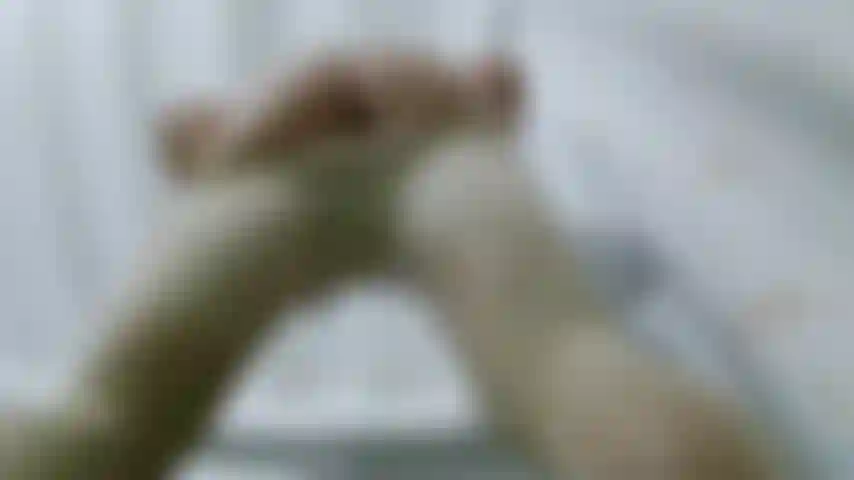 Des collants et un cul.