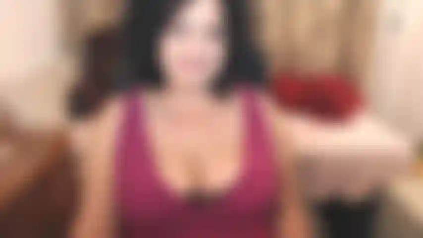 Si tu aimes être regardée en caressant ta bite, je suis ta fille. Seins nus, bavardage, je te dis combien j'aimerais t'avoir, à l'intérieur de moi, partout sur moi, c'est assez joli pour souffler sur mon visage et mes seins :).