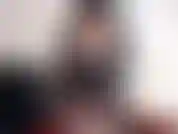 Strap-on fun. Je te pegging ou je me branle avec toi, je suis la même sexy. De gros seins et une grosse bite noire, le meilleur des deux mondes :) profitez-en !