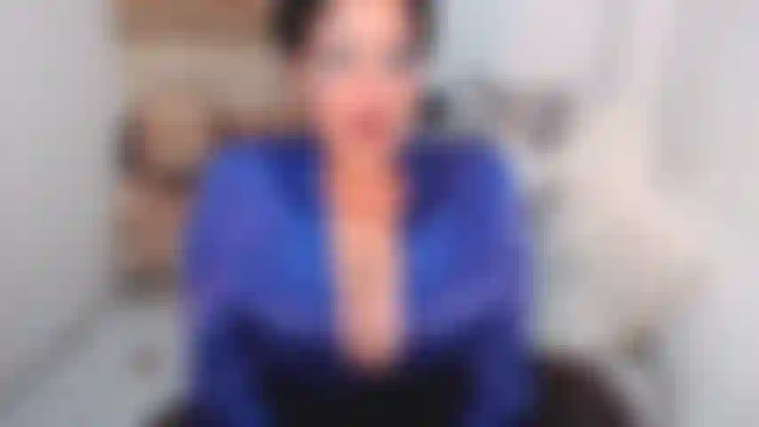 Et le dernier clip de la série sirène : il la baise hahaha nue, faisant l'amour et ayant un orgasme. Oui, l'orgasme des sirènes aussi :p.