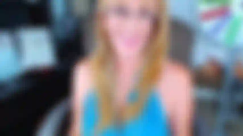 93. Sph - fais jouir ce petit pénis pour moi.