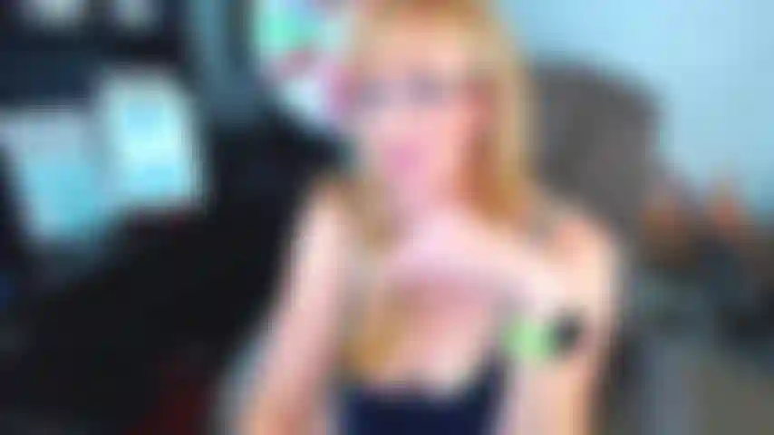 81. Je vais le dire à ta petite amie...