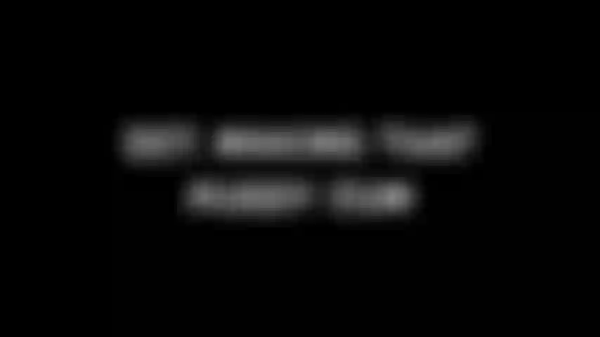 227. Je fais jouir la chatte.