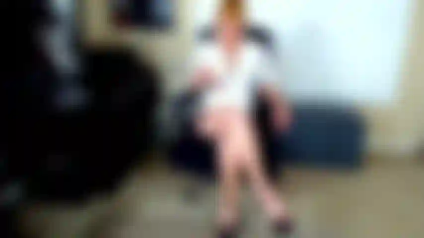 161. Je laisse l'employé partir avec bj et baiser.