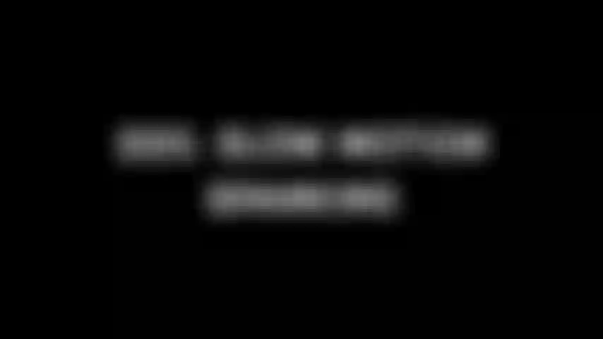 220. Fessée au ralenti.