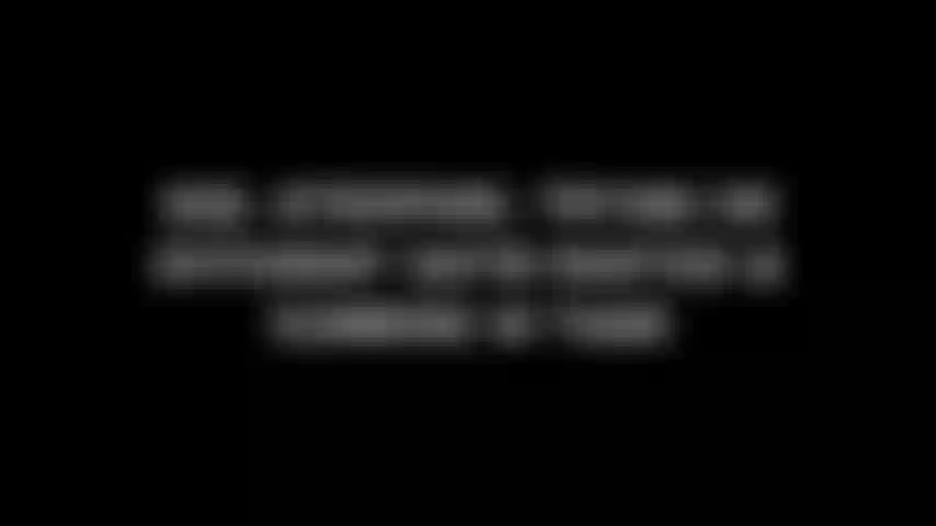 232. Je me déshabille, j'essaie différentes culottes en satin et j'éjacule.