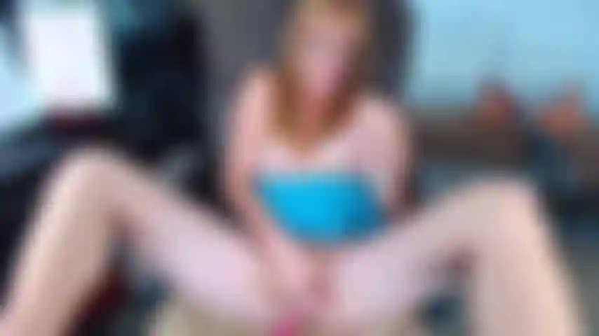 77. Rp-beau-fils me surprend en train de me masturber et en veut.