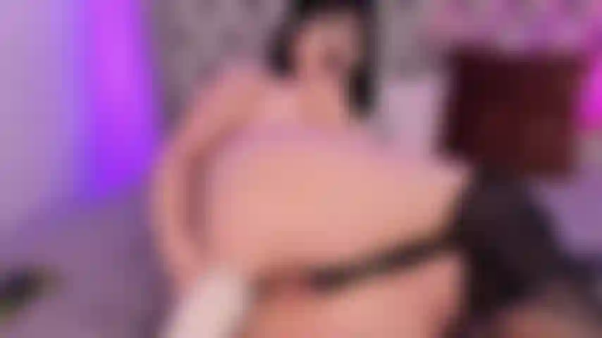 Baise le beau mime pour son trou du cul et gémit de grand plaisir.