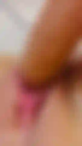 Gros gode et chatte plus proche.