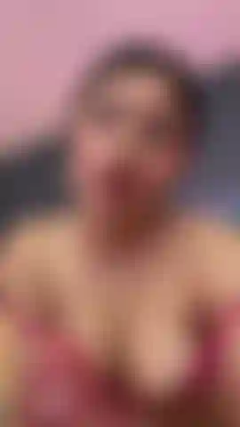 Savoure ta bite, prends-la jusqu'au fond de ma bouche, je veux ça.